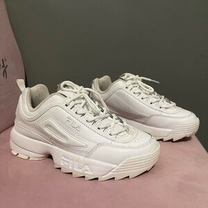 Fila Women's white Disruptor
